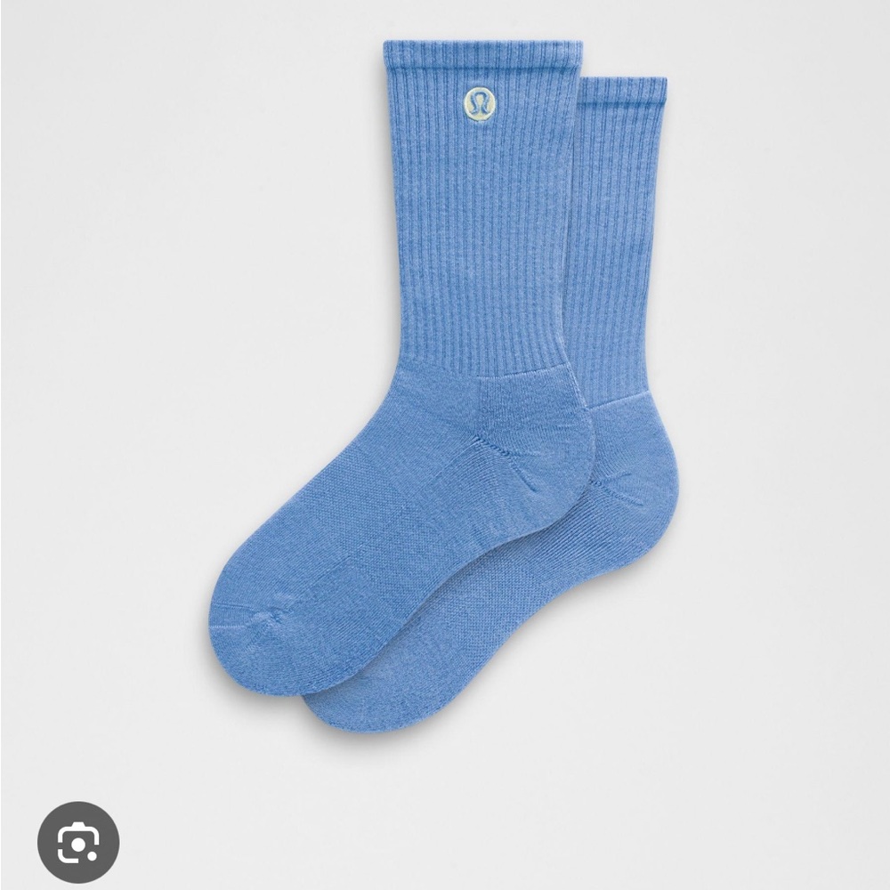 Lululemon Athletica Daily Essential Socks Pool Party Small NWT